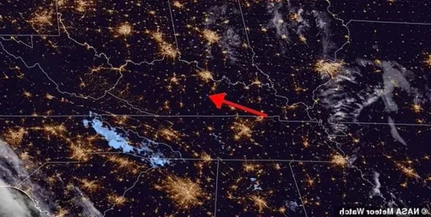 Метеорит над Кентукки: как взрыв огненного шара увидели в 13 штатах США