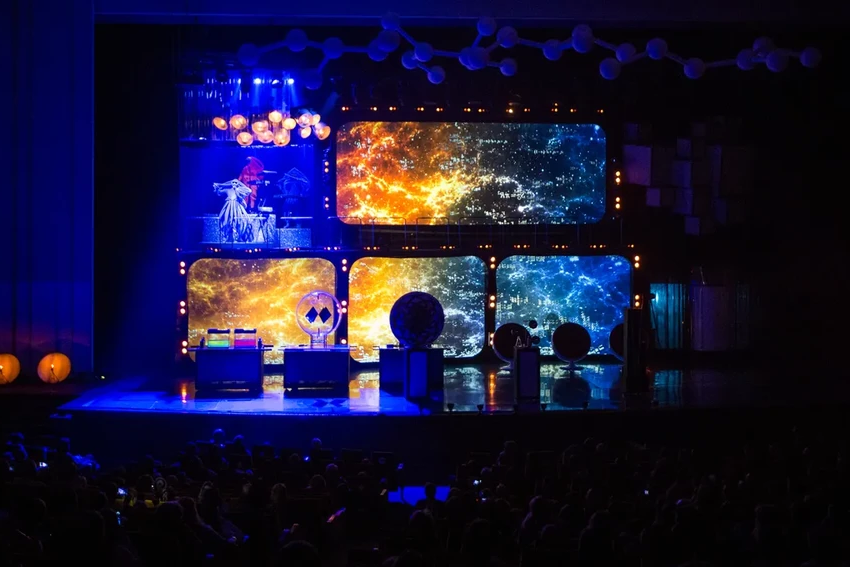 Научная ёлка WOW! HOW?: каким будет Новый год через 100 лет?