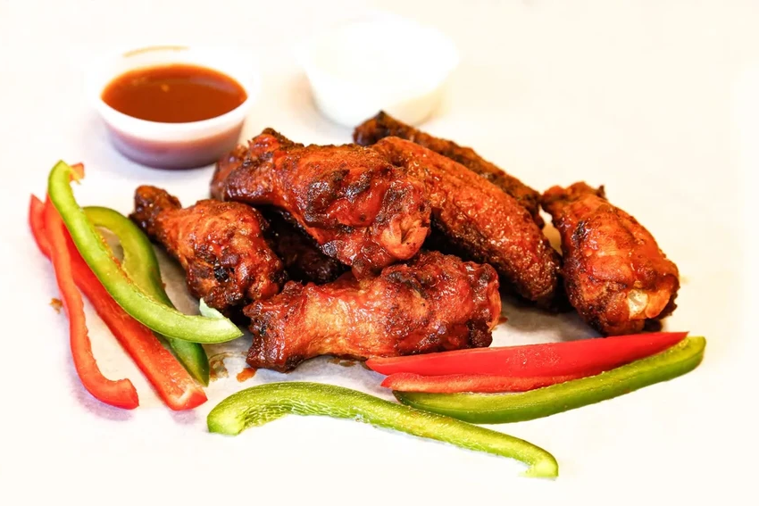 Культивируемая курятина стала дешевле: цена сравнялась с органическим мясом