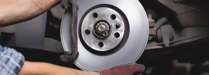 Какие работы нужно сделать с машиной осенью: советы автоэксперта