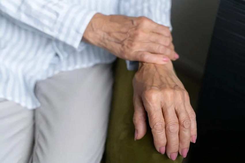 Почему смена погоды вызывает боль: научный взгляд на метеозависимость