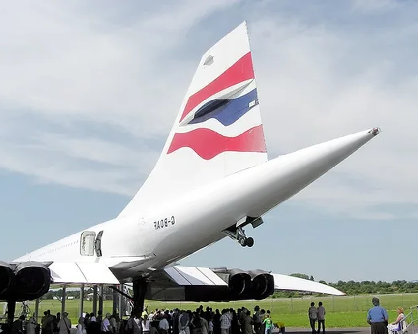 Тейлстрайк: что на самом деле происходит, когда самолет задевает хвостом