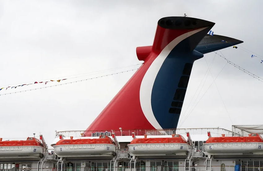 «Китовый хвост» на трубе лайнера: зачем нужны крылья и как они работают