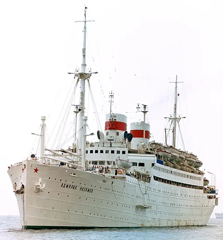 Роковое имя «Адмирал Нахимов»: почему гибли корабли с этой вывеской