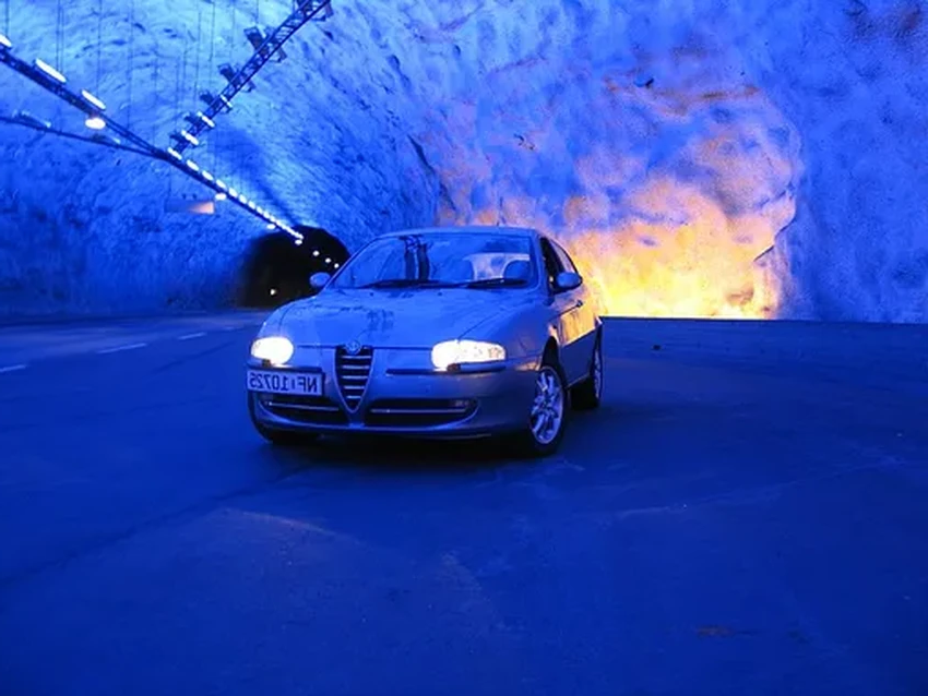 Как в самых длинных тоннелях мира борются со страхом замкнутого пространства