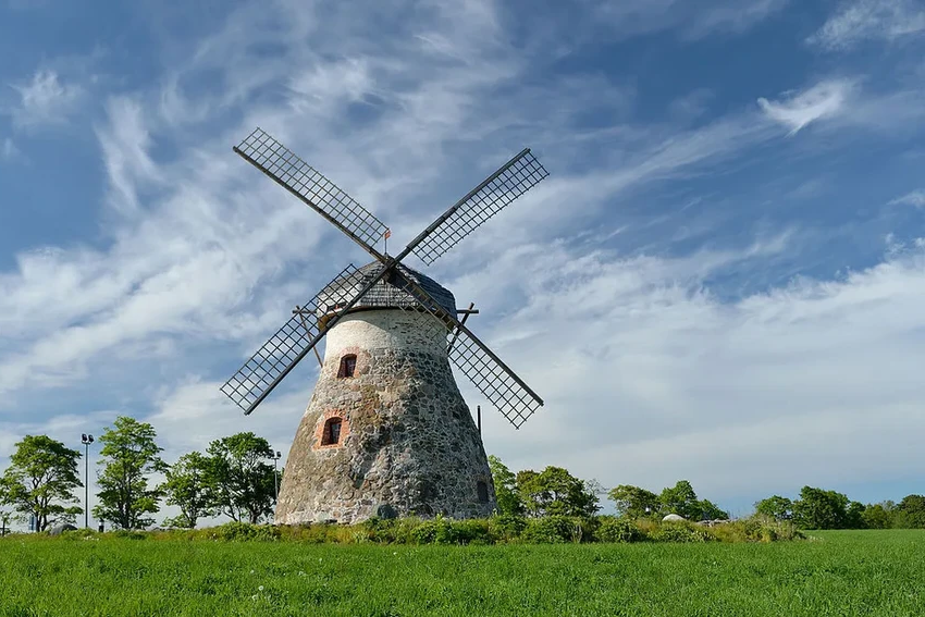 Ветряные мельницы Востока и Запада: вековой спор конструкций