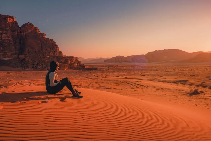 Когда построят колонию на Марсе? Мнение фантаста и учёного