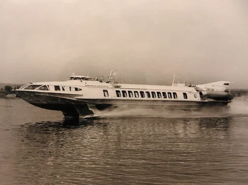 Невероятные истории советского газотурбохода «Буревестник»: от огненных испытаний до столкновений