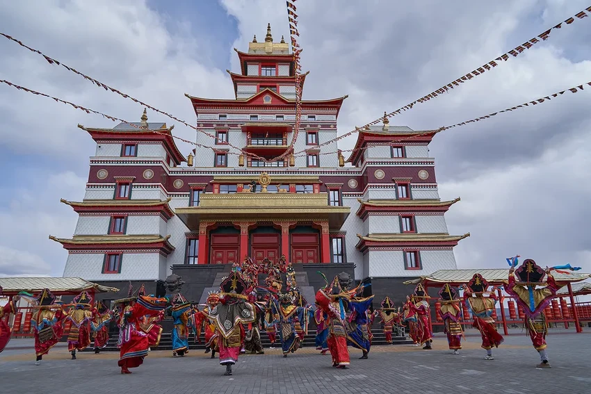 Республика Тыва: как юрты уступают место новым кварталам и что будет дальше