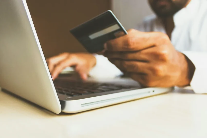 Цифровой след в интернете: можно ли его стереть полностью?