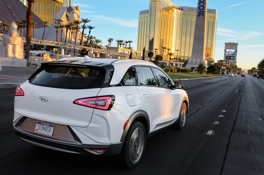 Водород для авто: сколько стоит заправить Toyota Mirai и Hyundai Nexo