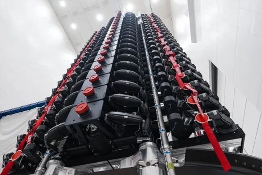 SpaceX намеренно сведёт с орбиты 100 спутников Starlink. Зачем?