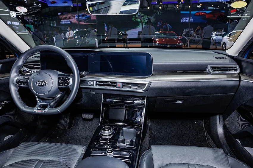 Советы по обслуживанию Kia K5: частые проблемы и как их избежать