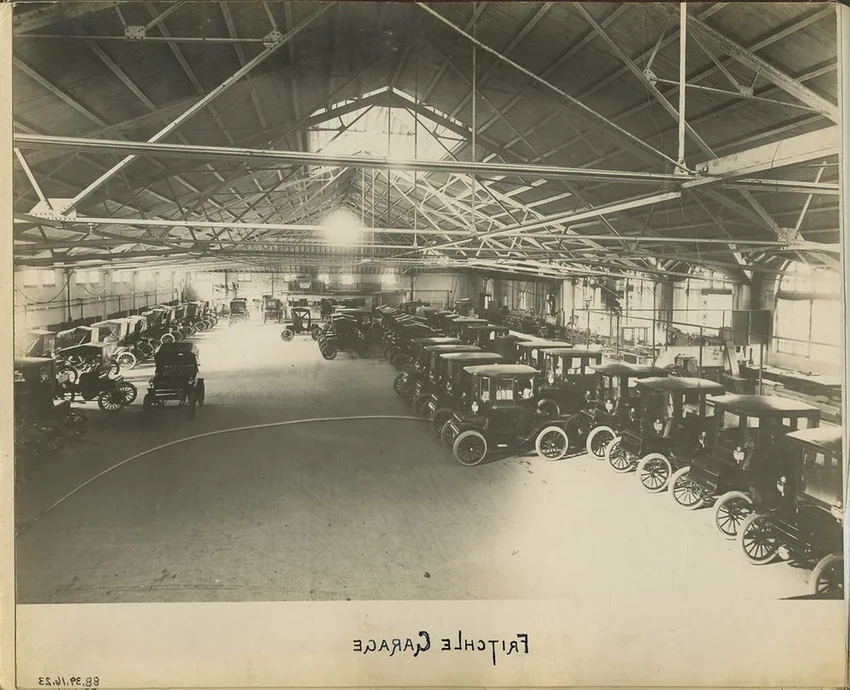 Электромобили: забытая история и неоднозначное возвращение на дороги