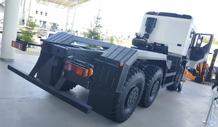 Новый грузовик БАЗ: плюсы и минусы вездехода с военной родословной