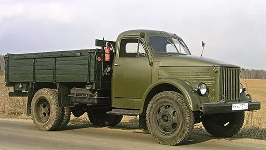 После войны: на каких автомобилях и автобусах начиналась новая жизнь СССР