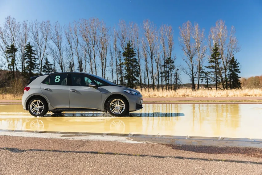 Как учат водителей в Швеции: 