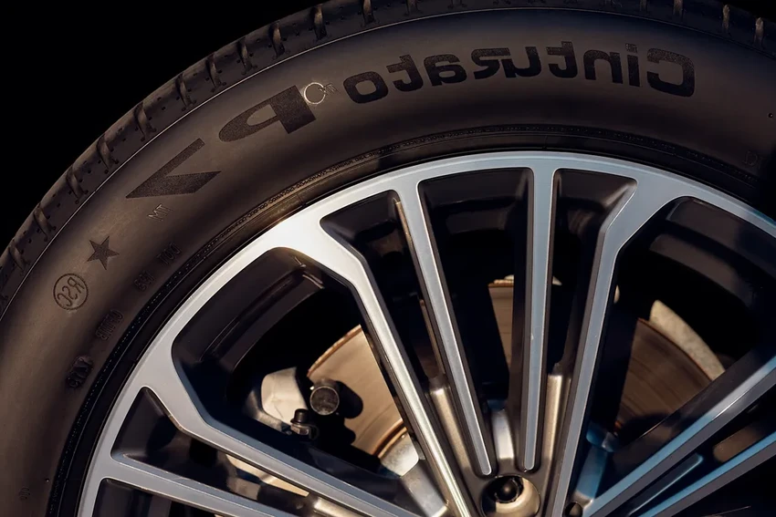 Технологии гонок Формулы-1 в ваших шинах: безопасность для любого авто