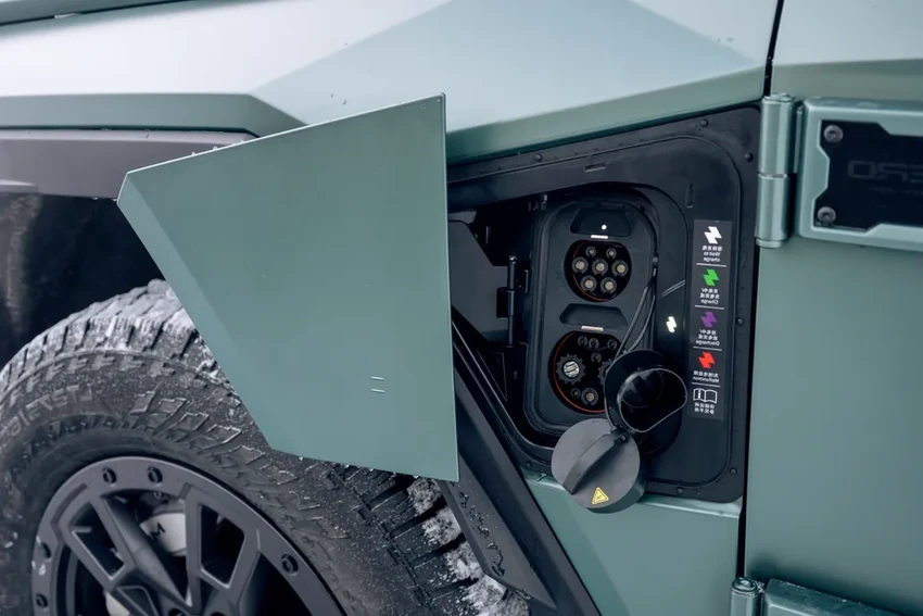 Гибридный внедорожник M-Hero I: армейские технологии для гражданских дорог