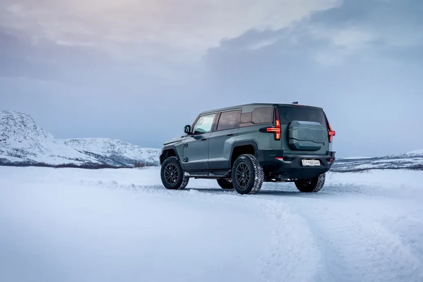 Гибридный внедорожник M-Hero I: армейские технологии для гражданских дорог