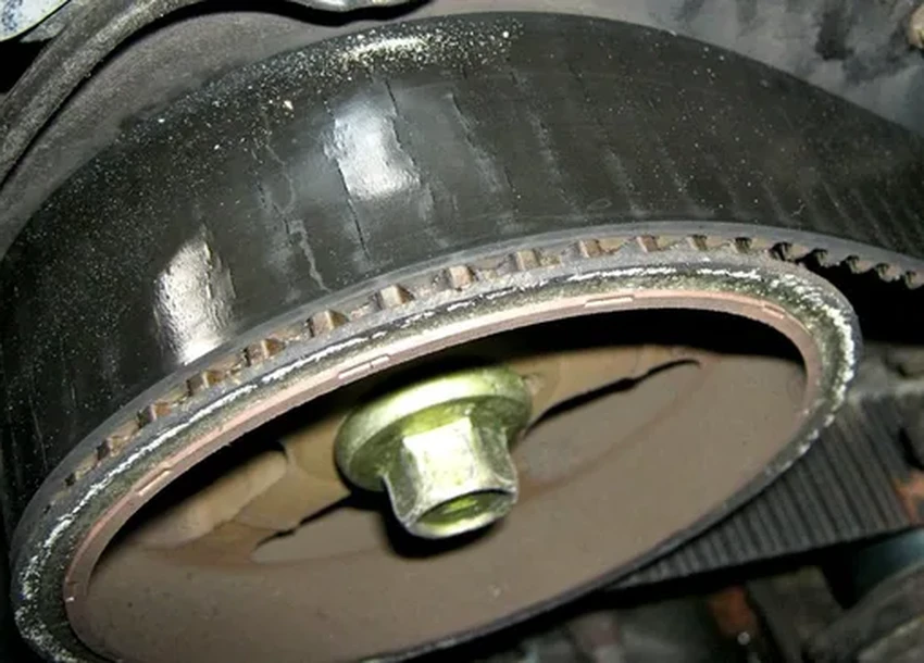 Ремень ГРМ: 7 явных признаков износа и когда срочно менять