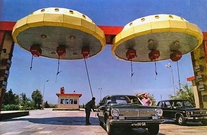 НЛО-заправки и робот-регулировщик: что удивляло водителей в СССР
