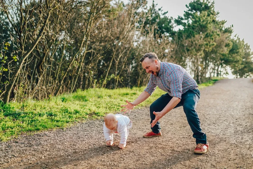 Научное подтверждение: как родительский юмор влияет на счастье детей