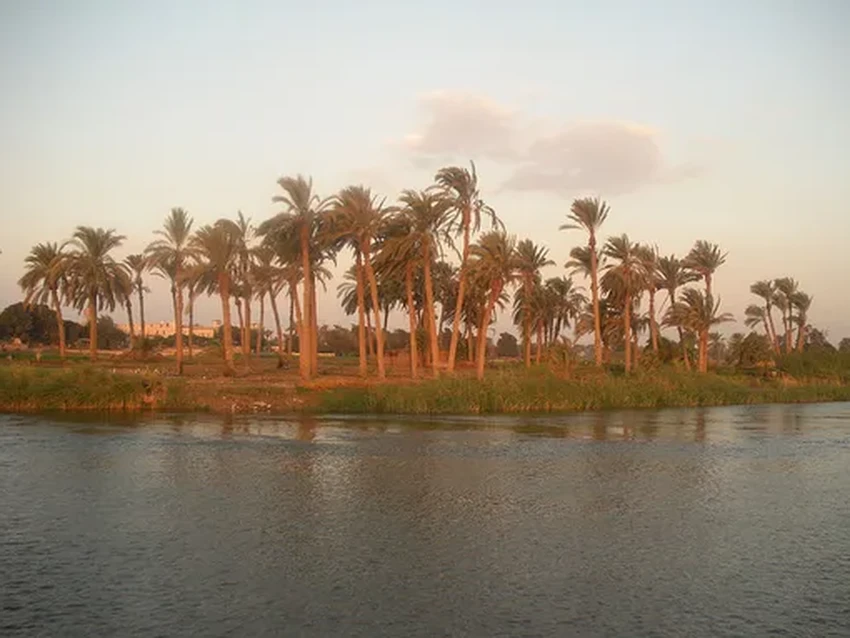 Вода вместо рабства: как гидравлика могла поднимать блоки пирамид