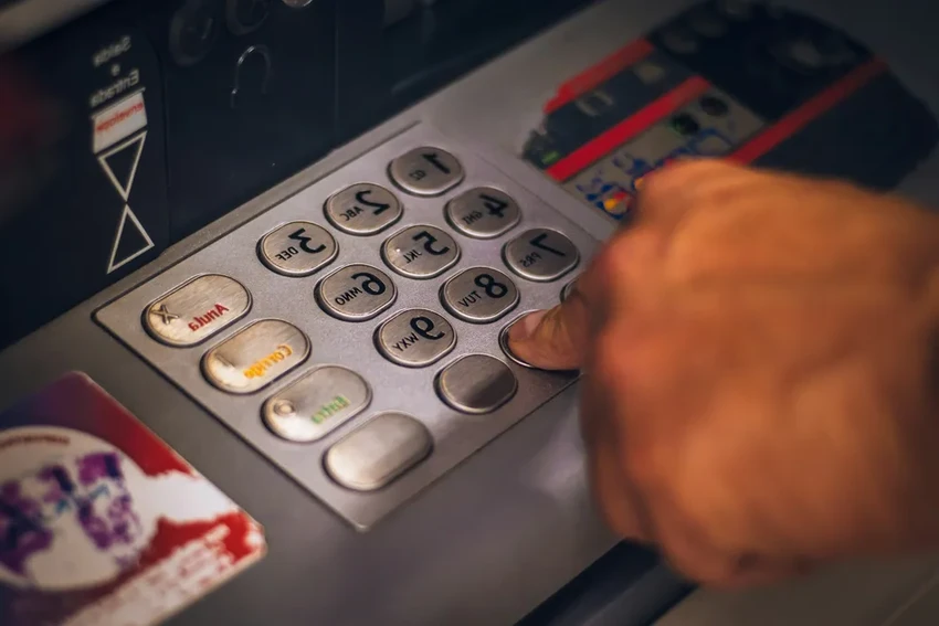 Куда вложить деньги в 2024: эксперты советуют надёжные российские компании