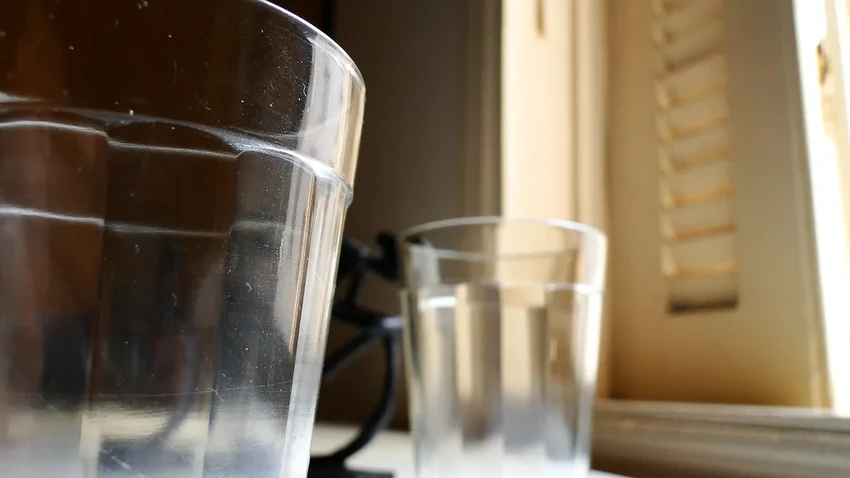 Правда о советском граненом стакане: почему у него 16 граней и кто его создал