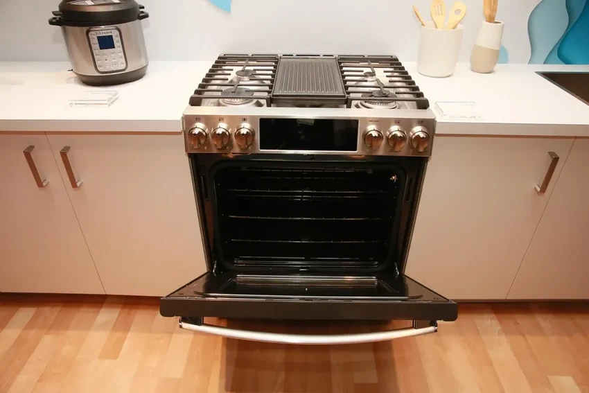 10 способов платить меньше за свет: хитрости для экономии электричества