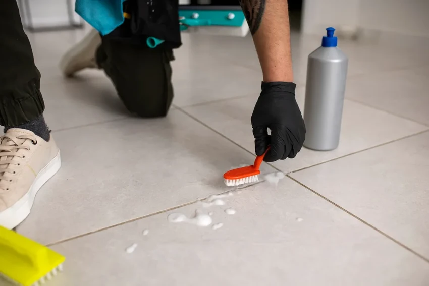 Отбелить швы между плиткой: 7 простых способов с уксусом, содой и перекисью