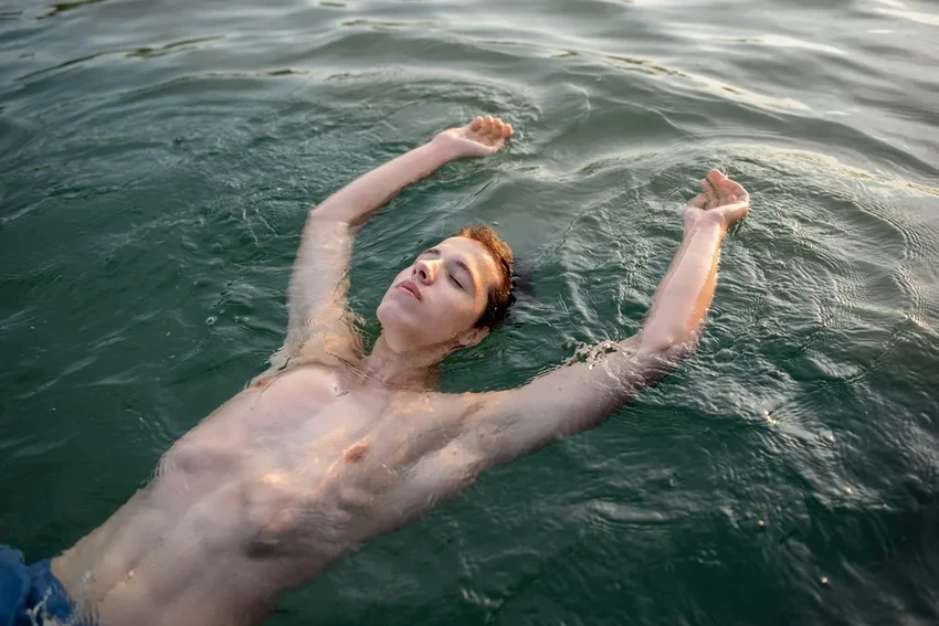 Флоатинг: как солевая терапия помогает снять стресс и перезагрузиться