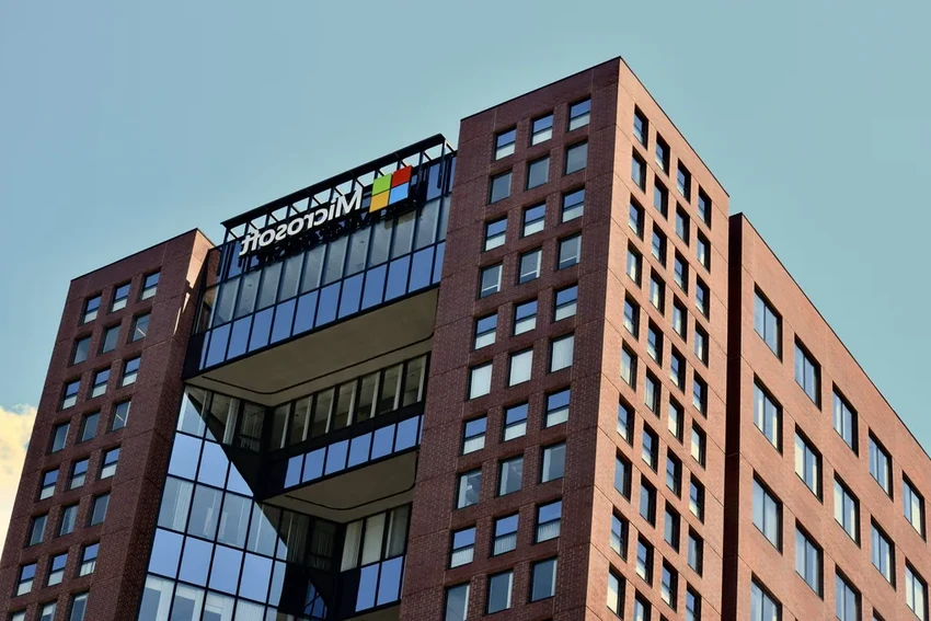 Когда интернет падает: 10 самых громких сбоев цифровых гигантов