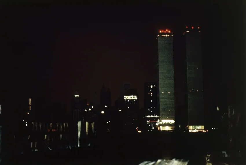 Как блэкаут 1977 года превратил Нью-Йорк в город хаоса и грабежей