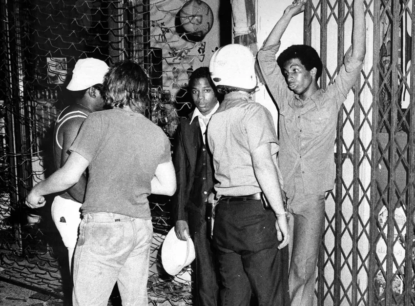 Как блэкаут 1977 года превратил Нью-Йорк в город хаоса и грабежей