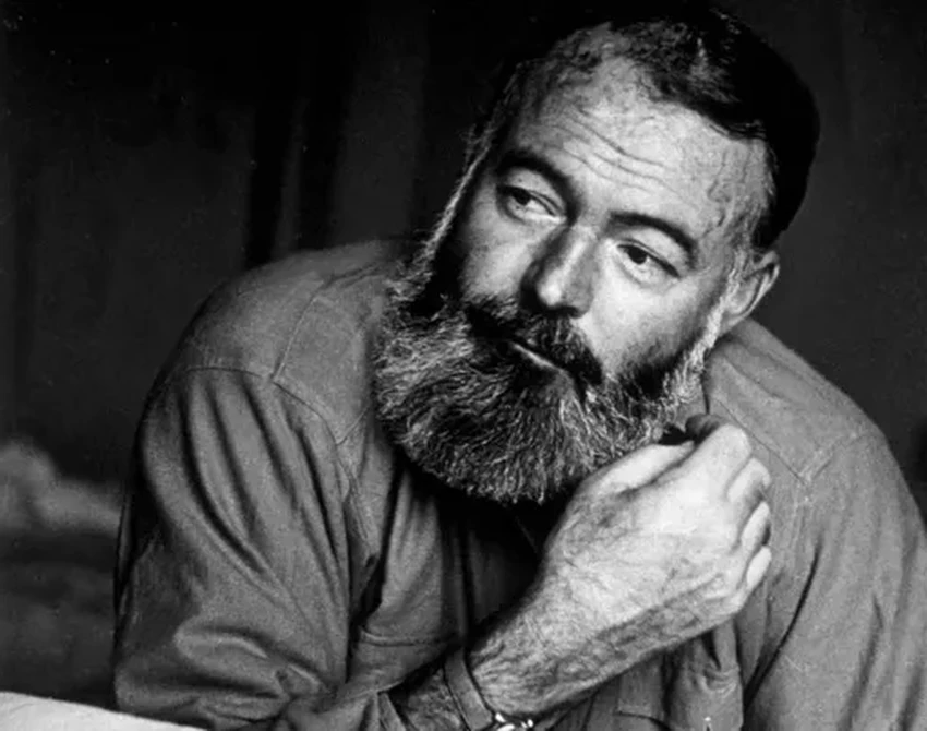 За что ушёл Хемингуэй: депрессия, слежка ФБР или предательство близких?