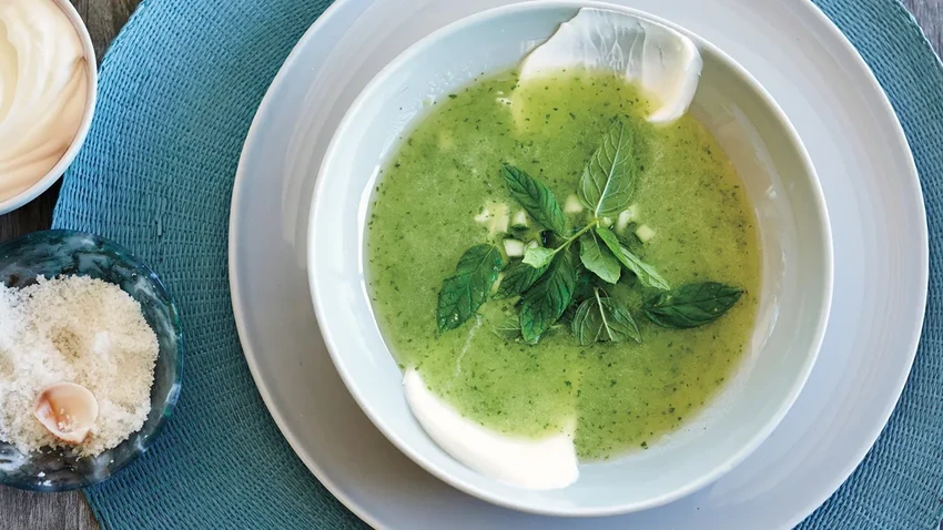 5 холодных супов на жару: от гаспачо до вишисуаза, кроме окрошки