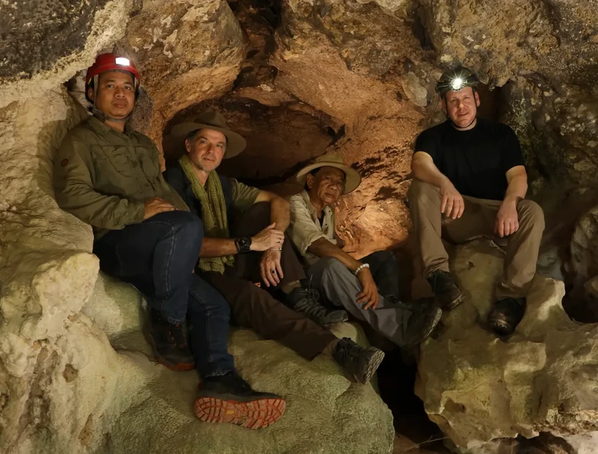 Найден древнейший сюжетный рисунок в мире: наскальное искусство возрастом 51 000 лет