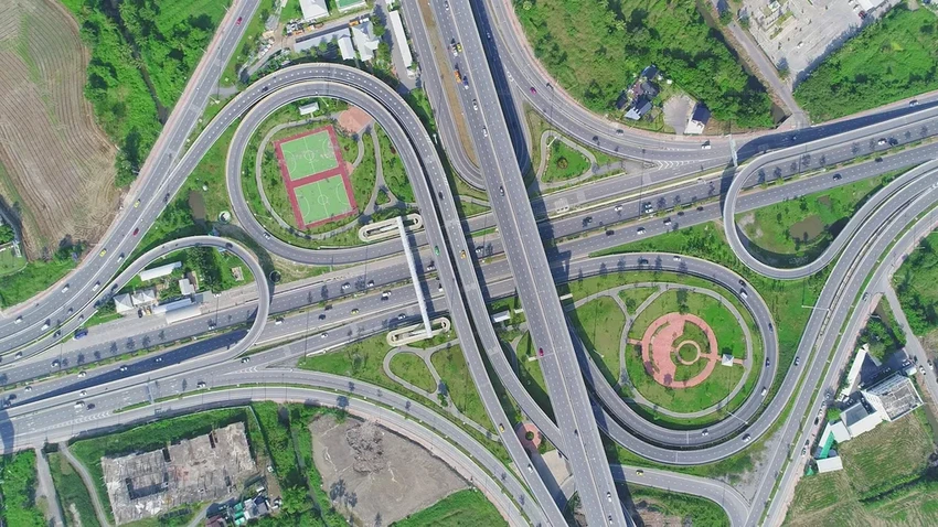 Рекорд скорости: новый алгоритм для расчета идеальных потоков в сетях