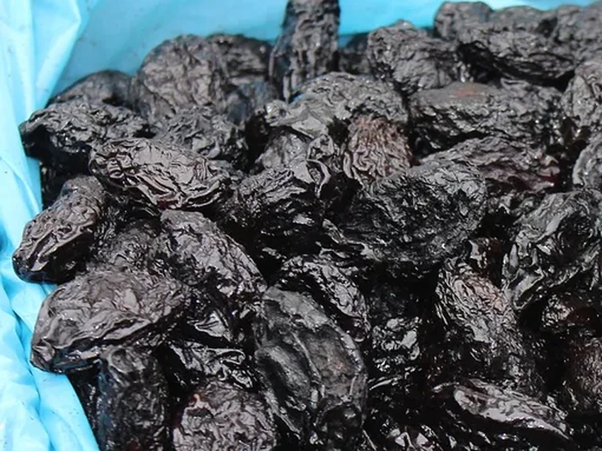 Чернослив для крепких костей: как сухофрукт защищает от переломов