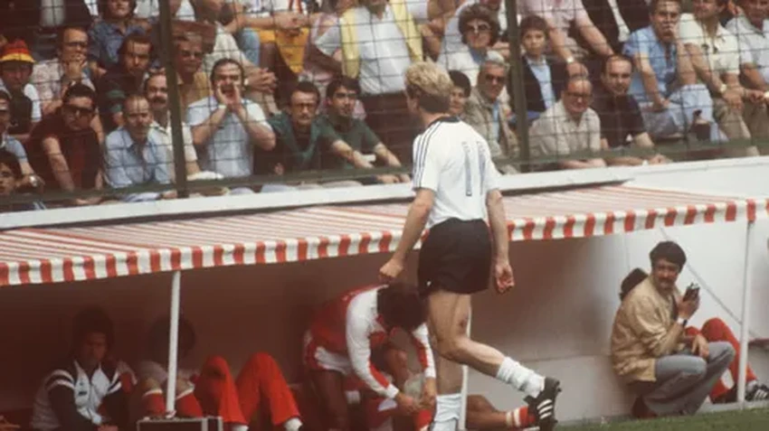 «Хихонский позор»: скандальный матч ФРГ и Австрии, изменивший правила ЧМ