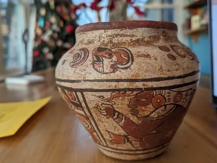 Ваза майя из комиссионки: как находка за $4 стала музейным артефактом