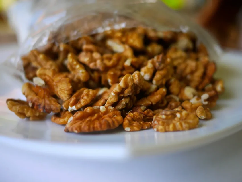 Почему орехи помогают похудеть: научное объяснение полезного перекуса