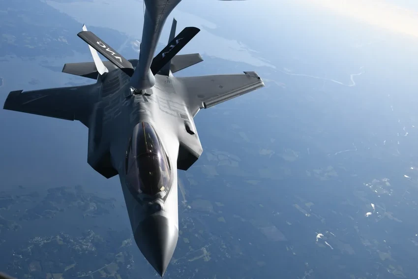 Истребители F-35 испытают полёт на биотопливе: первые результаты до конца года