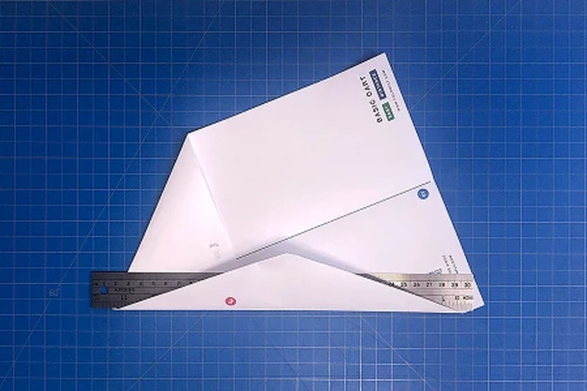 Идеальный полет: 5 способов улучшить летные качества бумажного самолетика