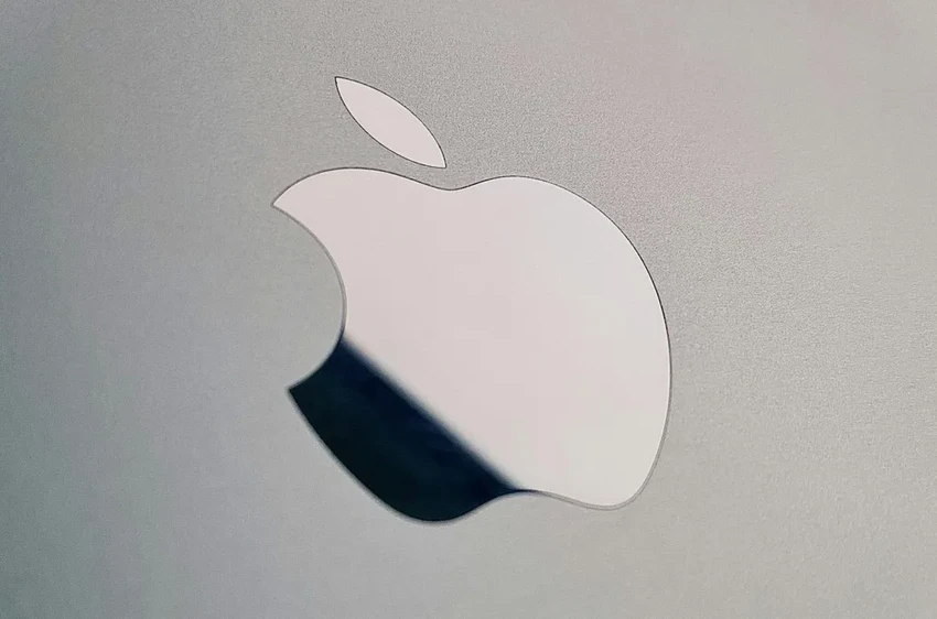 Apple готовит два складных устройства: подробности о релизе, экранах и цене