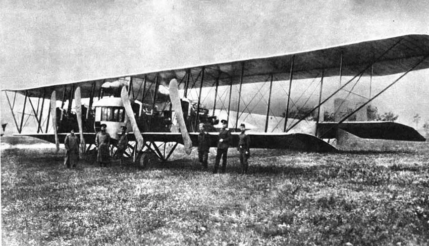 «Илья Муромец»: самый неожиданный самолет-гигант с ванной и салоном