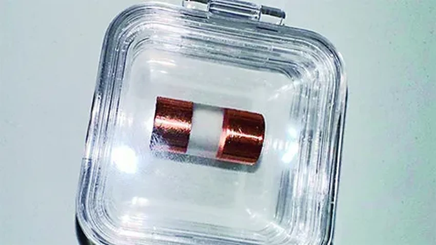 Российские ученые создали кристаллы для лазеров, детекторы для дронов и носители РНК