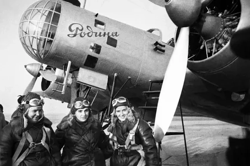 Первый женский беспосадочный перелёт: как три лётчицы покорили рекорд